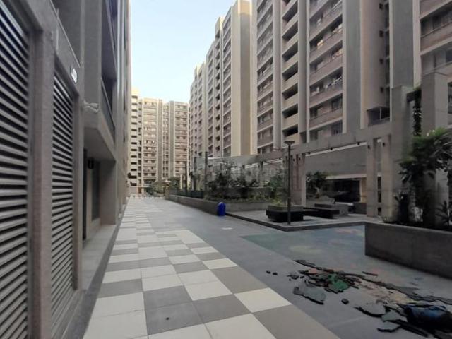 3 BHK Apartment in Shela for rent Ahmedabad. The reference number is 20454101