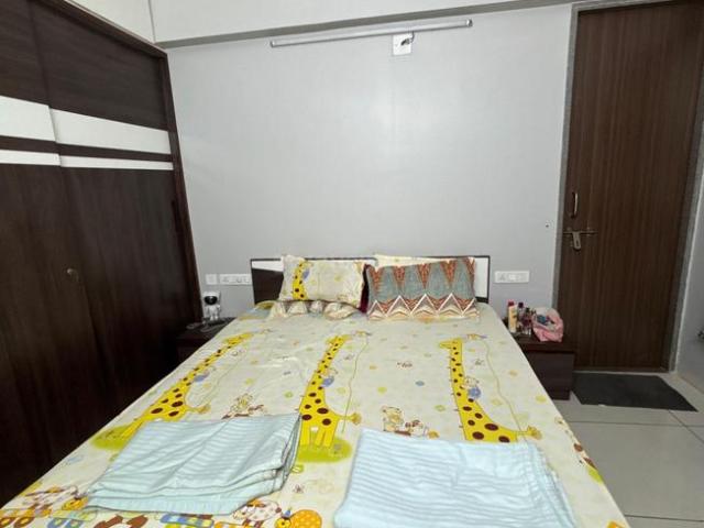 3 BHK Apartment in Shela for rent Ahmedabad. The reference number is 20453364