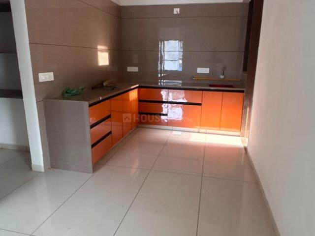 3 BHK Apartment in Shela for rent Ahmedabad. The reference number is 20617197