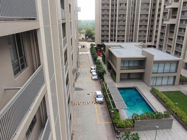 3 BHK Apartment in Shela for rent Ahmedabad. The reference number is 20649391