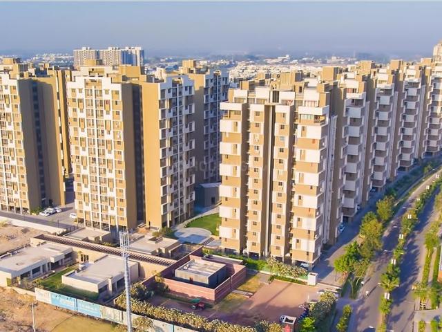 3 BHK Apartment in Shela for rent Ahmedabad. The reference number is 20848955