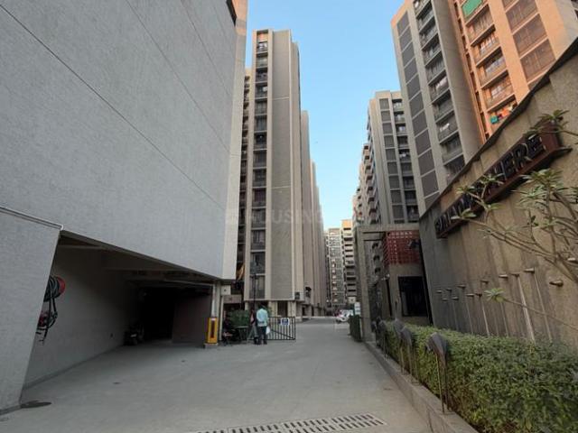 3 BHK Apartment in Shela for resale Ahmedabad. The reference number is 20740090