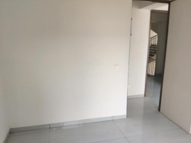 3 BHK Apartment in Shilaj for rent Ahmedabad. The reference number is 17000417