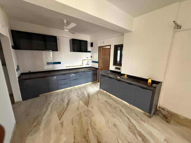 3 BHK Apartment in Shilaj for rent Ahmedabad. The reference number is 19905436