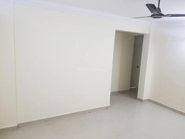 3 BHK Apartment in Shivaji Nagar for rent Pune. The reference number is 18569705