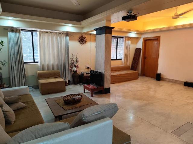 3 BHK Apartment in Shivaji Nagar for resale Pune. The reference number is 19206197