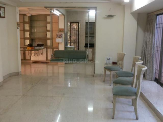 3 BHK Apartment in Dadar West for rent Mumbai. The reference number is 20175213