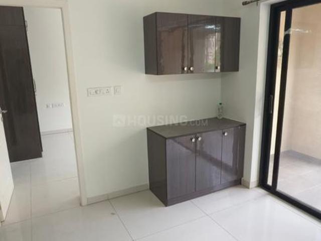 3 BHK Apartment in Sholinganallur for rent Chennai. The reference number is 20859675