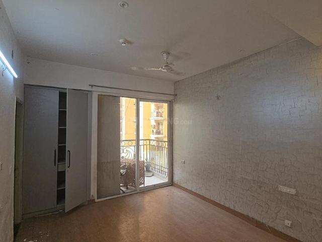 3 BHK Apartment in Siddharth Vihar for rent Ghaziabad. The reference number is 16453682
