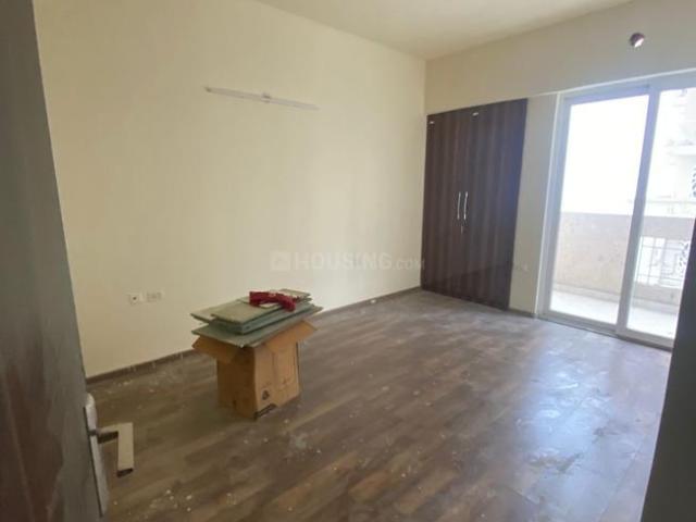 3 BHK Apartment in Siddharth Vihar for rent Ghaziabad. The reference number is 19189002