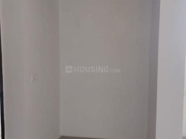 3 BHK Apartment in Siddharth Vihar for rent Ghaziabad. The reference number is 19852193
