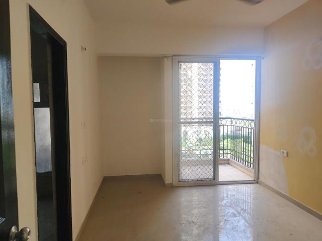 3 BHK Apartment in Siddharth Vihar for rent Ghaziabad. The reference number is 20445763