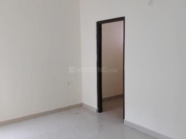 3 BHK Apartment in Siddharth Vihar for rent Ghaziabad. The reference number is 20462261