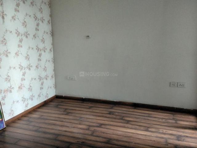 3 BHK Apartment in Siddharth Vihar for rent Ghaziabad. The reference number is 20646688