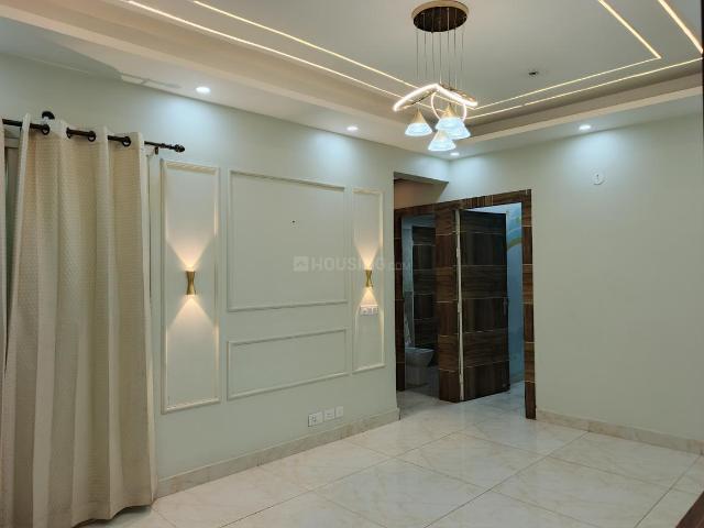 3 BHK Apartment in Siddharth Vihar for rent Ghaziabad. The reference number is 20761042