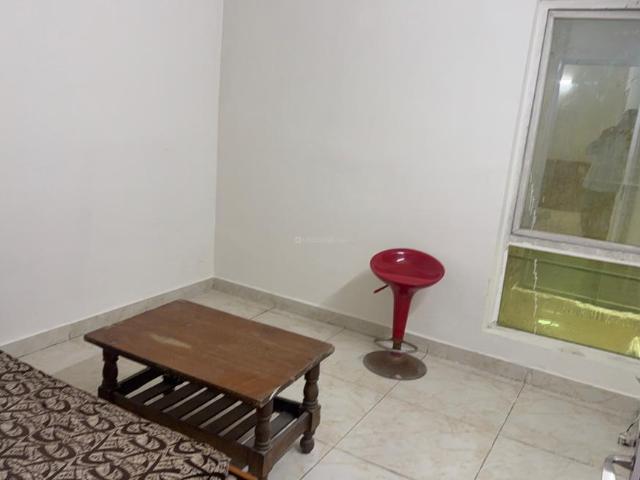 3 BHK Apartment in Siddharth Vihar for rent Ghaziabad. The reference number is 21011183