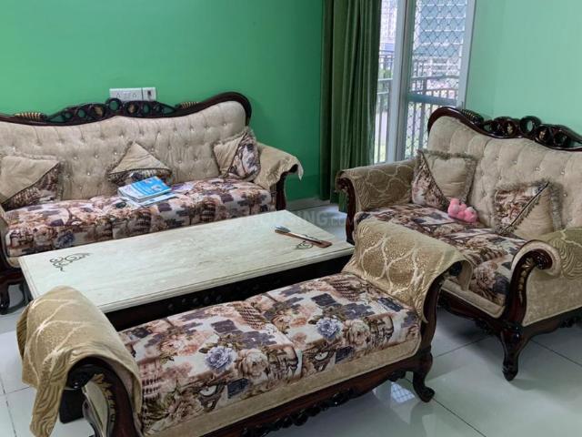 3 BHK Apartment in Siddharth Vihar for resale Ghaziabad. The reference number is 20318528
