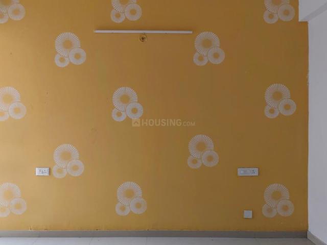 3 BHK Apartment in Siddharth Vihar for resale Ghaziabad. The reference number is 20994473