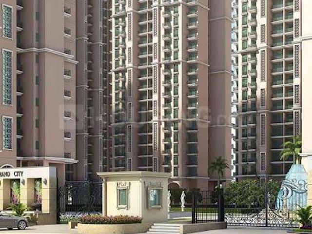 3 BHK Apartment in Siddharth Vihar for resale Ghaziabad. The reference number is 7356980