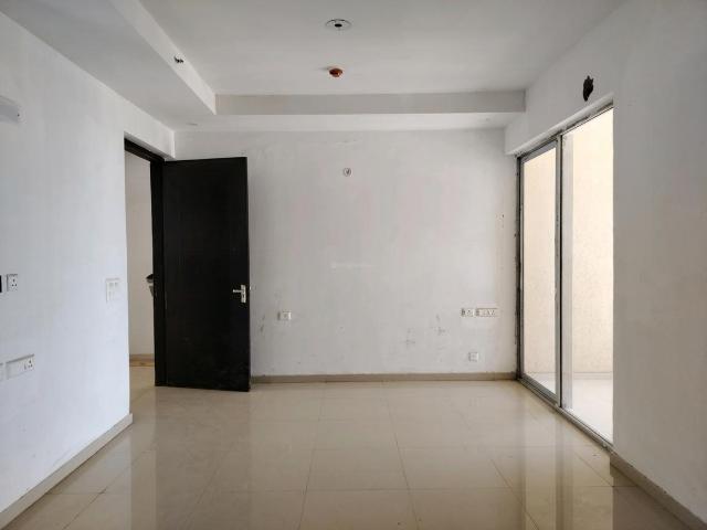 3 BHK Apartment in Siddharth Vihar for resale Ghaziabad. The reference number is 8964044