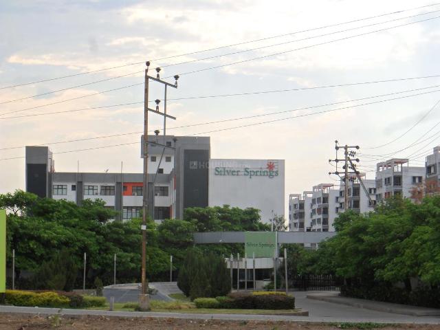3 BHK Apartment in Silver Spring for resale Indore. The reference number is 20447008