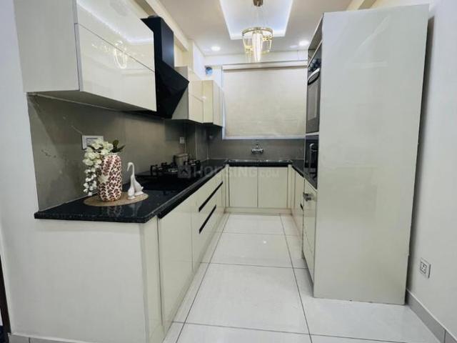 3 BHK Apartment in Singhpura for resale Zirakpur. The reference number is 18298349