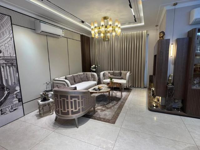 3 BHK Apartment in Singhpura for resale Zirakpur. The reference number is 20975430