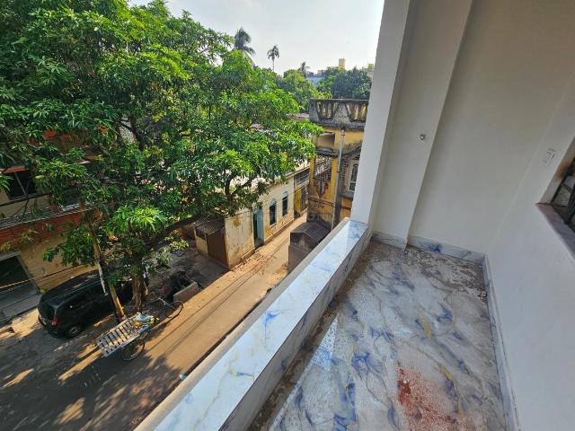 3 BHK Apartment in Sinthi for resale Kolkata. The reference number is 20298208
