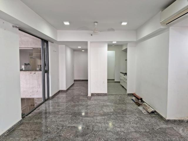 3 BHK Apartment in Sion for rent Mumbai. The reference number is 13438010