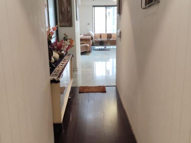 3 BHK Apartment in Sion for rent Mumbai. The reference number is 17041975