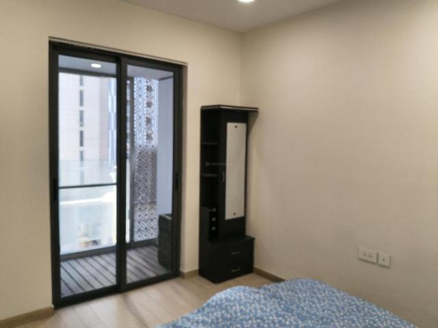 3 BHK Apartment in Sion for rent Mumbai. The reference number is 18553129