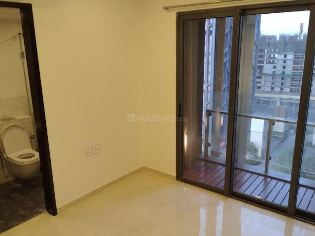 3 BHK Apartment in Sion for rent Mumbai. The reference number is 19726228