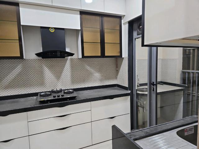 3 BHK Apartment in Sion for rent Mumbai. The reference number is 19262315