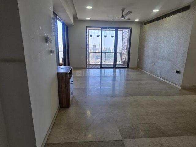 3 BHK Apartment in Sion for rent Mumbai. The reference number is 20418970