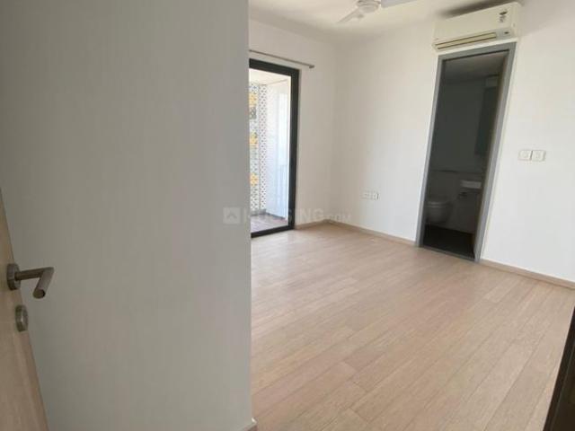 3 BHK Apartment in Sion for rent Mumbai. The reference number is 20421907