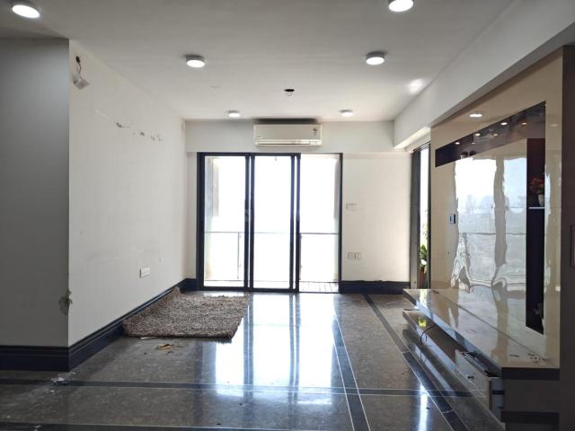 3 BHK Apartment in Sion for rent Mumbai. The reference number is 20443665