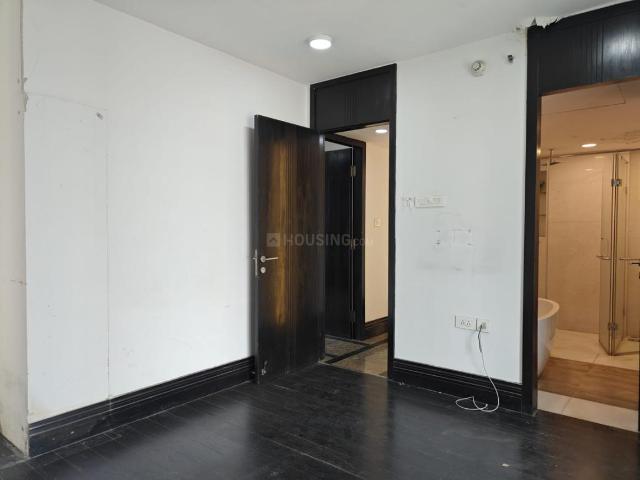 3 BHK Apartment in Sion for rent Mumbai. The reference number is 20443233