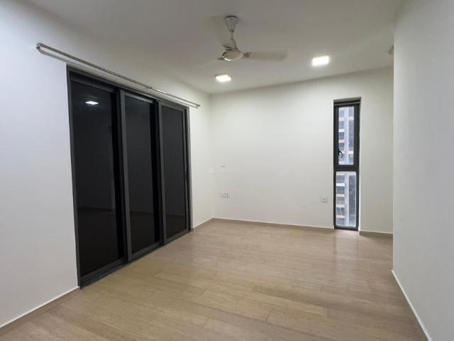 3 BHK Apartment in Sion for rent Mumbai. The reference number is 20809395