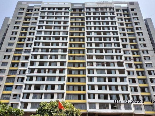 3 BHK Apartment in Sion for resale Mumbai. The reference number is 19785047