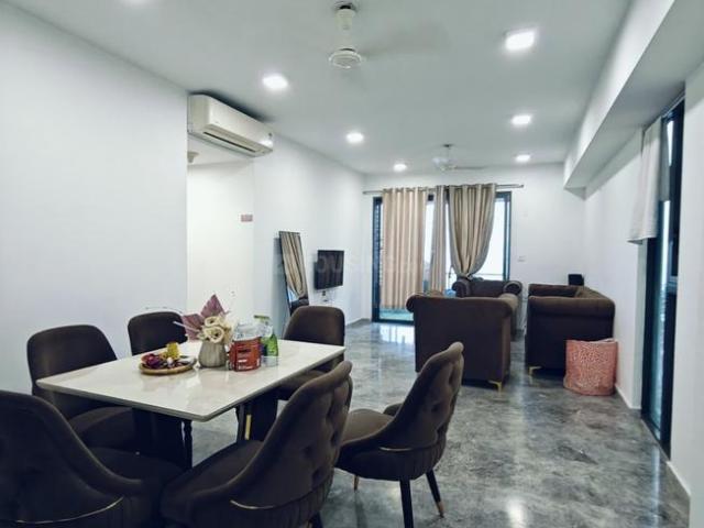 3 BHK Apartment in Sion for resale Mumbai. The reference number is 20489790