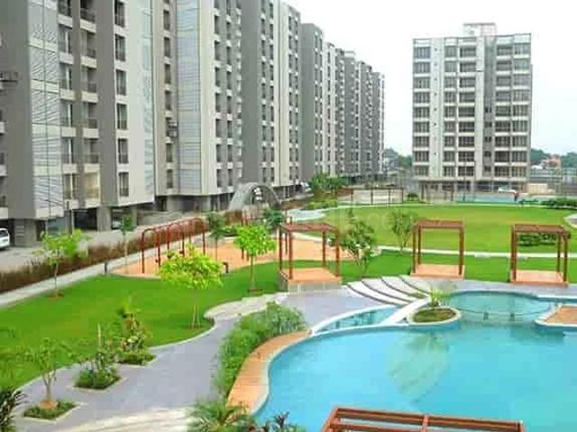 3 BHK Apartment in Subhanpura for rent Vadodara. The reference number is 16445778