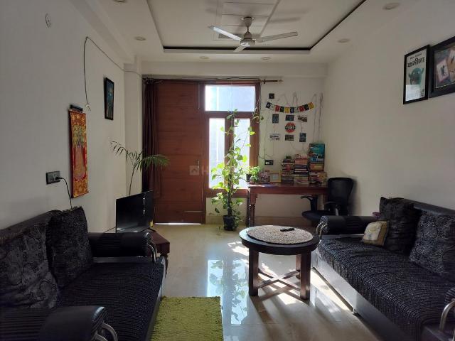 3 BHK Apartment in Sultanpur for rent New Delhi. The reference number is 20378773