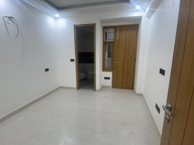 3 BHK Apartment in Sultanpur for resale New Delhi. The reference number is 20294235