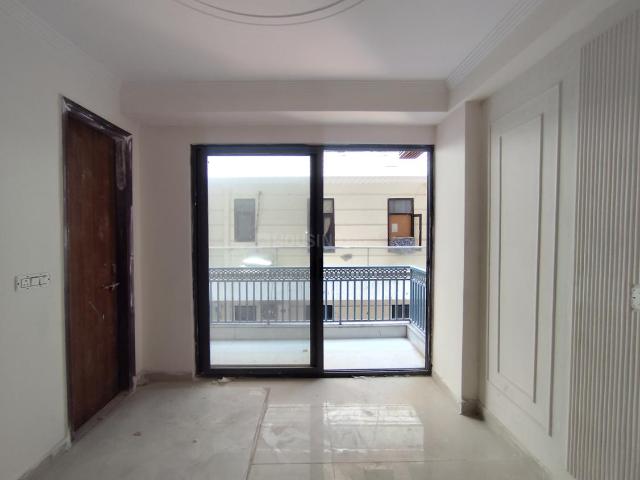 3 BHK Apartment in Sultanpur for resale New Delhi. The reference number is 20673511