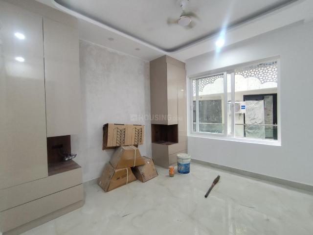 3 BHK Apartment in Sultanpur for resale New Delhi. The reference number is 20993549