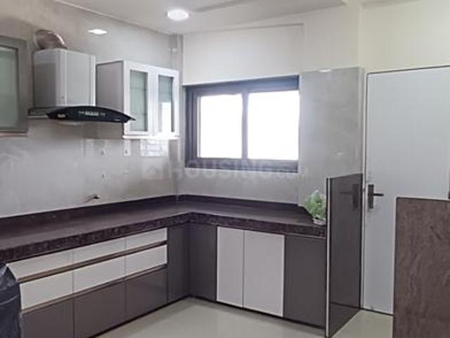 3 BHK Apartment in Swawlambi Nagar for rent Nagpur. The reference number is 20391724