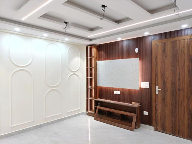 3 BHK Apartment in Pochanpur Colony for resale New Delhi. The reference number is 20727455