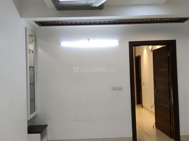 3 BHK Apartment in Patparganj for rent New Delhi. The reference number is 17353292