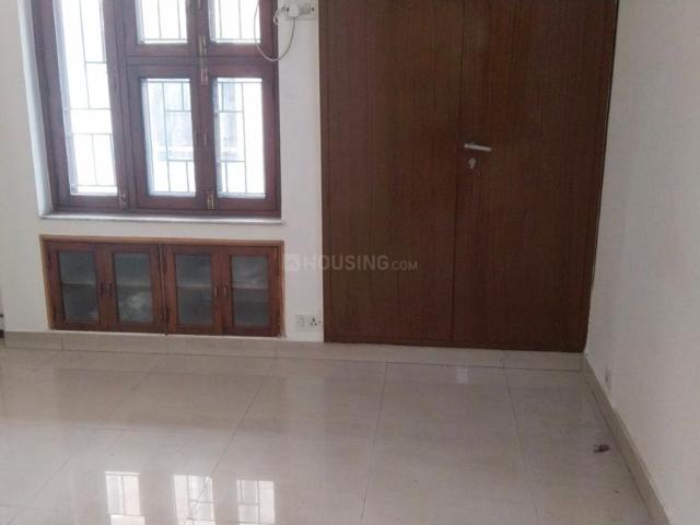 3 BHK Apartment in Patparganj for rent New Delhi. The reference number is 20665292