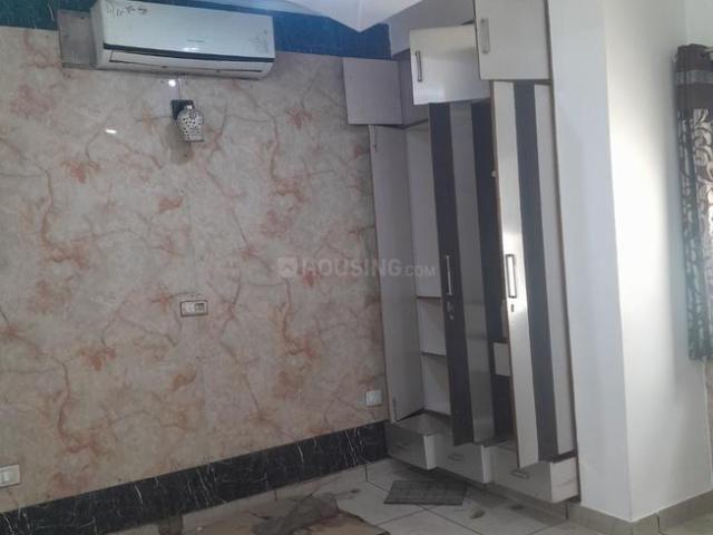 3 BHK Apartment in Patparganj for rent New Delhi. The reference number is 20129172